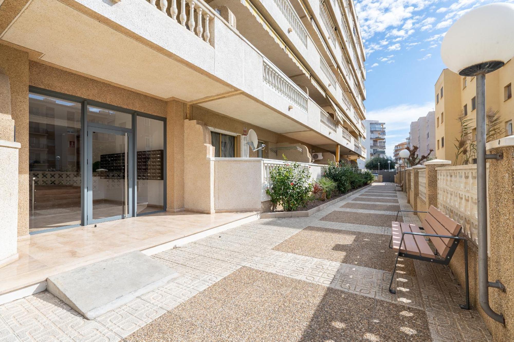 Alea Rentals - Albeniz La Pineda Exterior foto