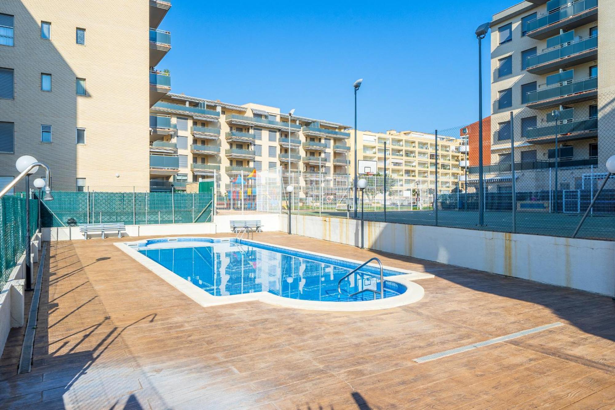 Alea Rentals - Albeniz La Pineda Exterior foto